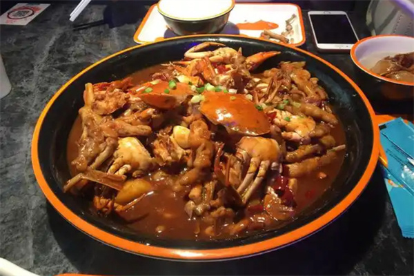 蟹小煲肉蟹煲加盟